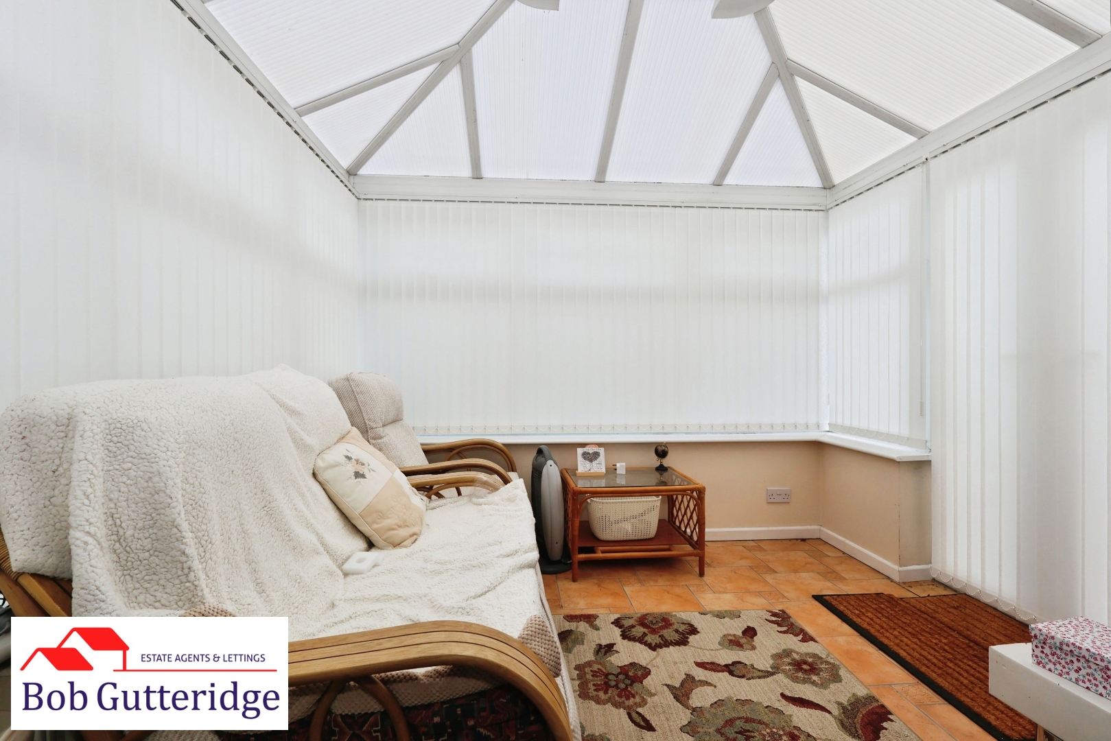 HALF BRICK & UPVC DOUBLE GLAZED CONSERVATORY